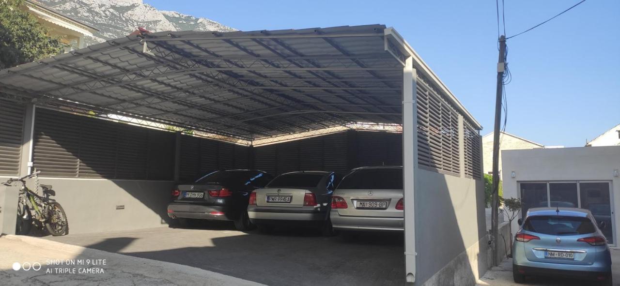 Apartmani Leo-Marin มาคาร์สกา ภายนอก รูปภาพ