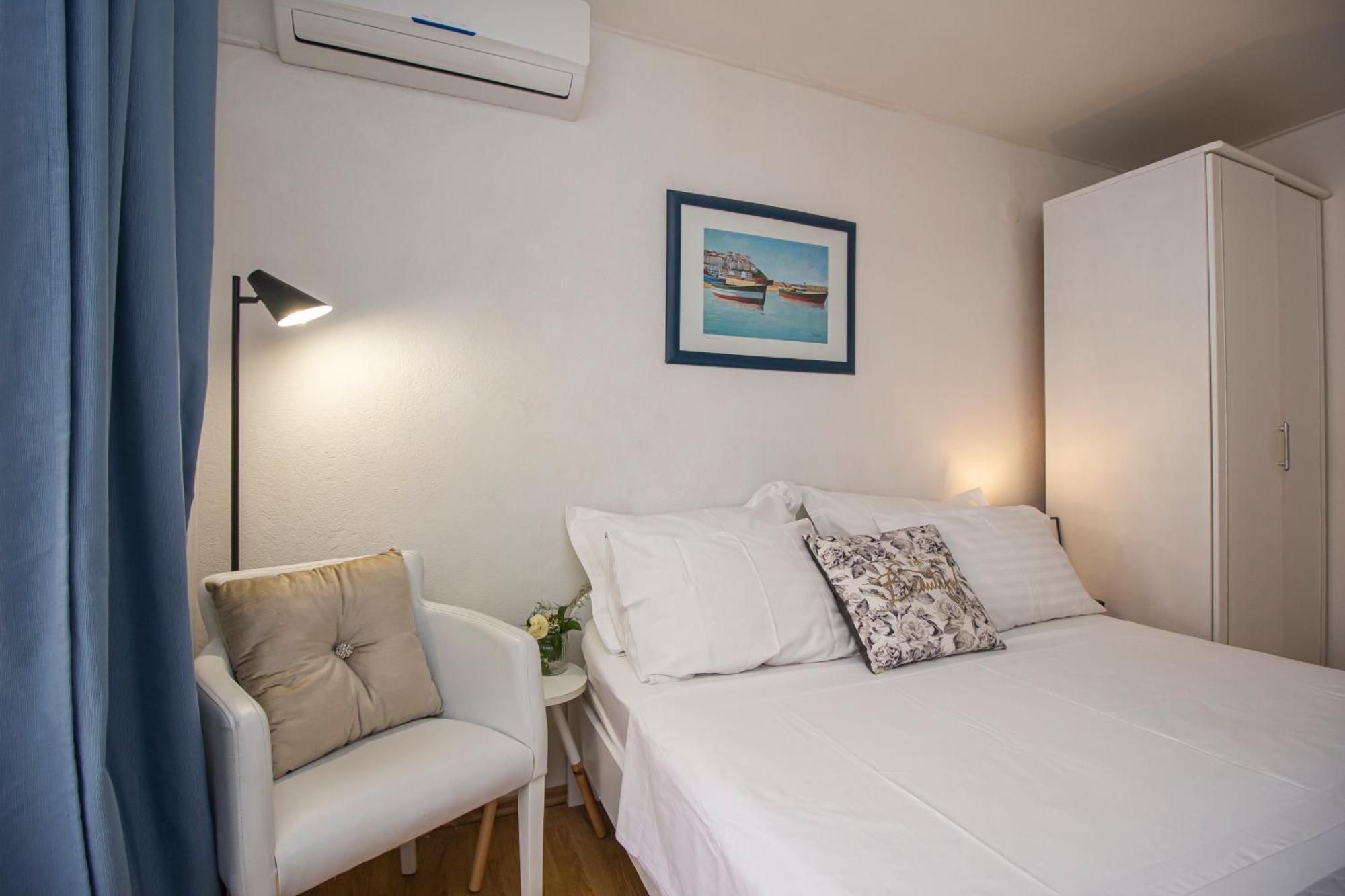 Apartmani Leo-Marin มาคาร์สกา ภายนอก รูปภาพ