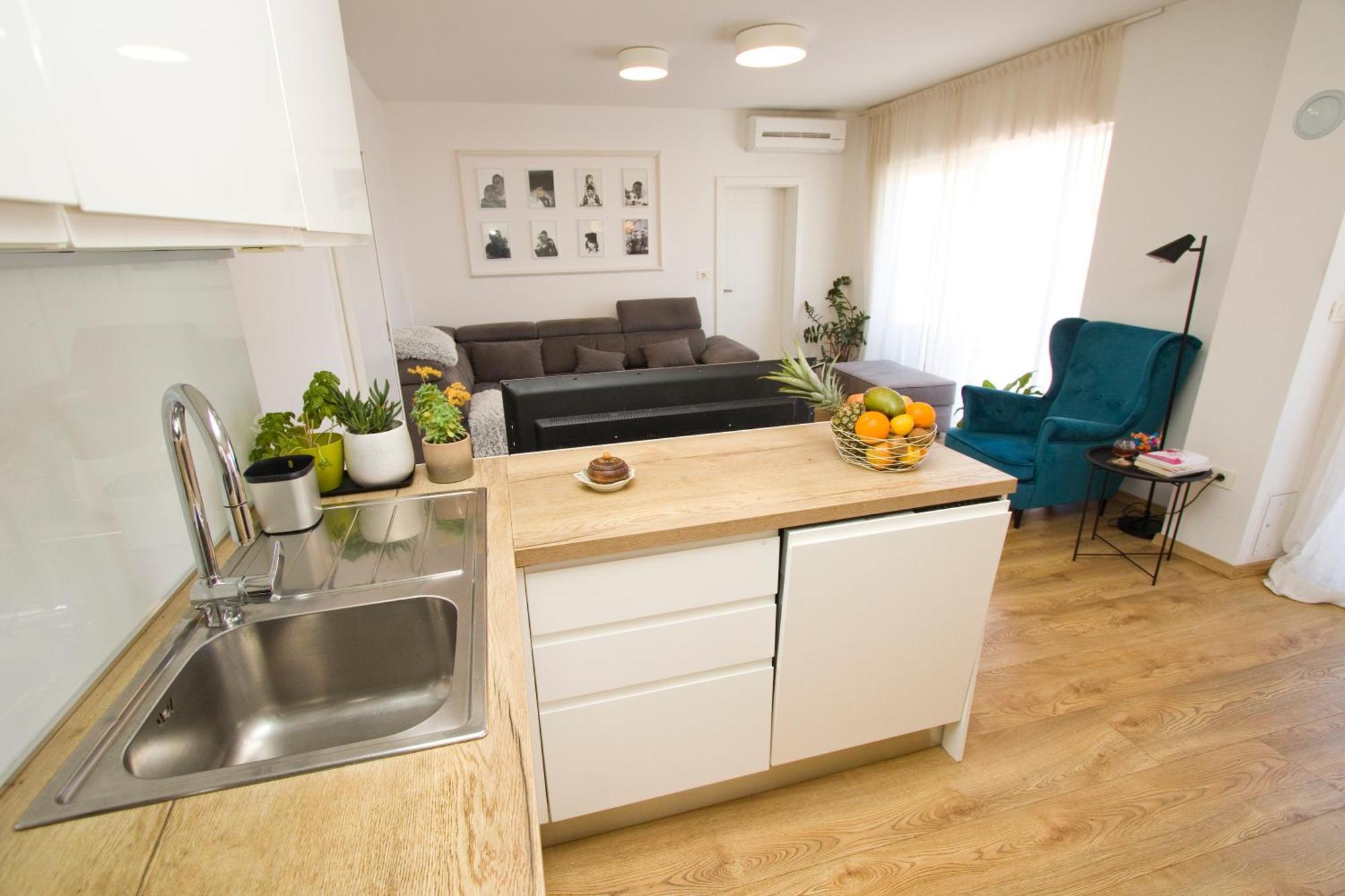 Apartmani Leo-Marin มาคาร์สกา ภายนอก รูปภาพ