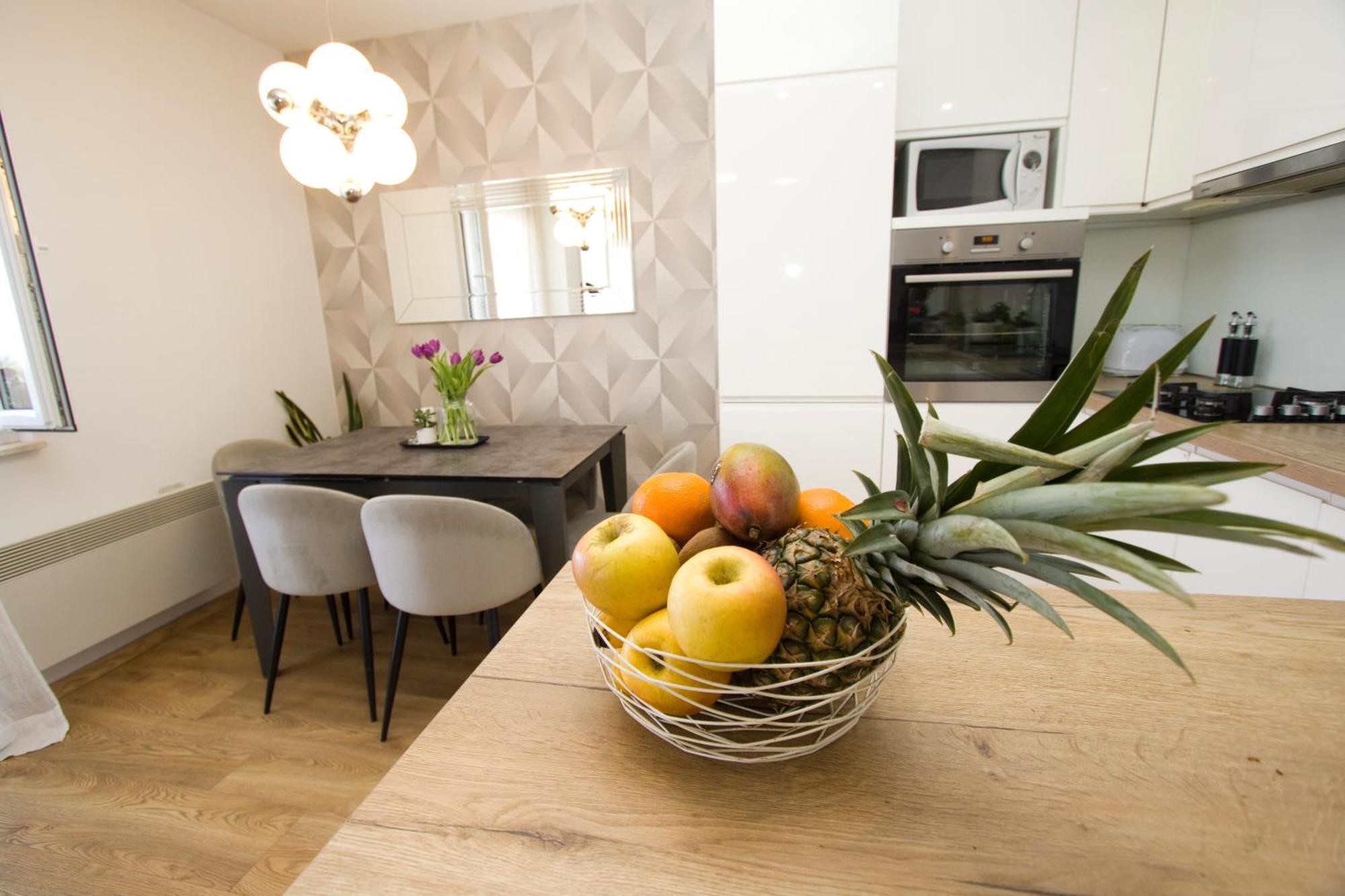 Apartmani Leo-Marin มาคาร์สกา ภายนอก รูปภาพ