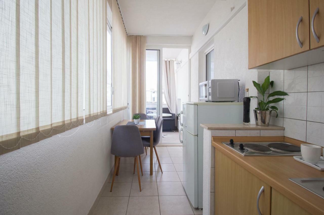 Apartmani Leo-Marin มาคาร์สกา ภายนอก รูปภาพ